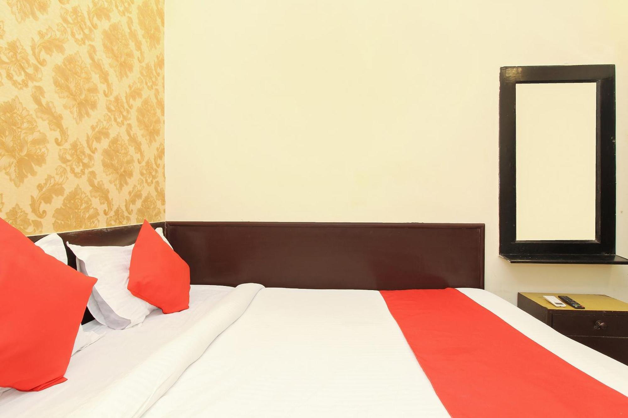 Hotel O Vasundhara Guest House Near Tankbund Secundurabad Extérieur photo